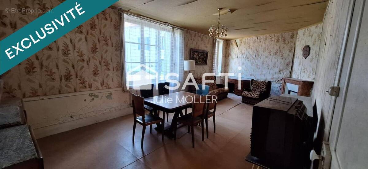 Photo 1 - Maison à SAINT-HILAIRE-LE-CHATEAU