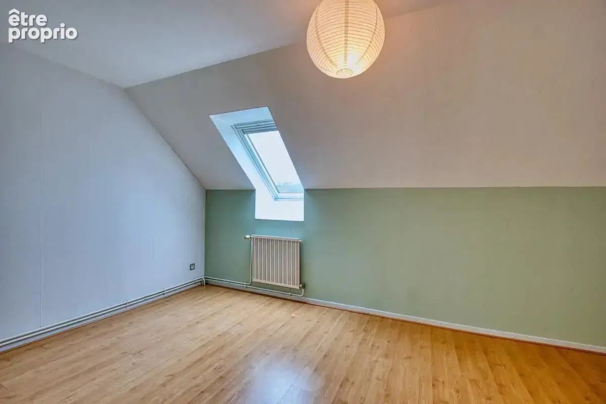 Maison de 5 pièces de 90 m² à Metz - photo 8