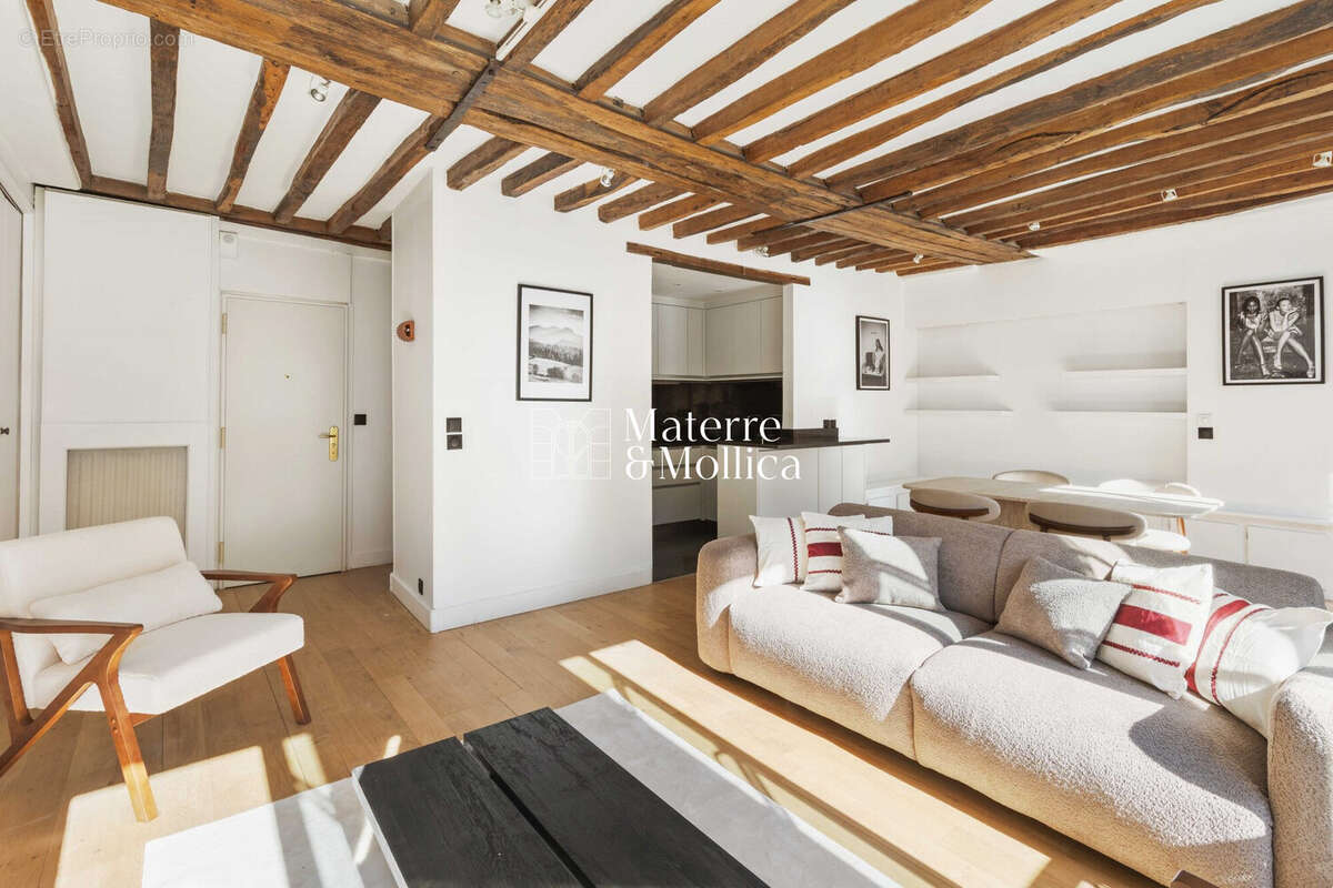 Appartement à PARIS-7E