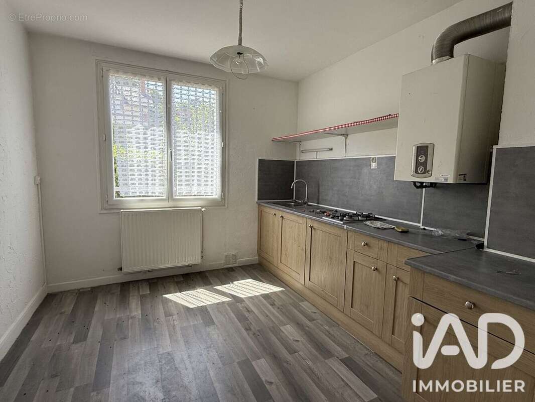 Photo 4 - Appartement à SAINT-AMAND-MONTROND