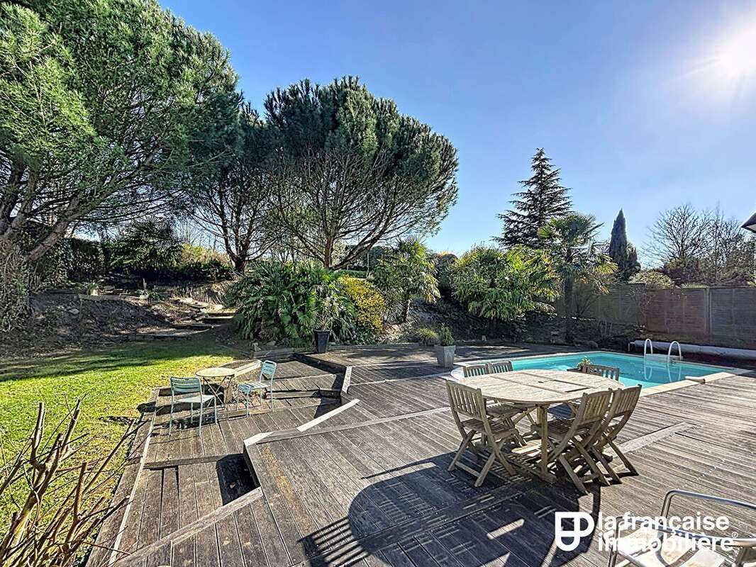 A VENDRE - Domaine Cicé Blossac - propriété 7 pièces - photo 9