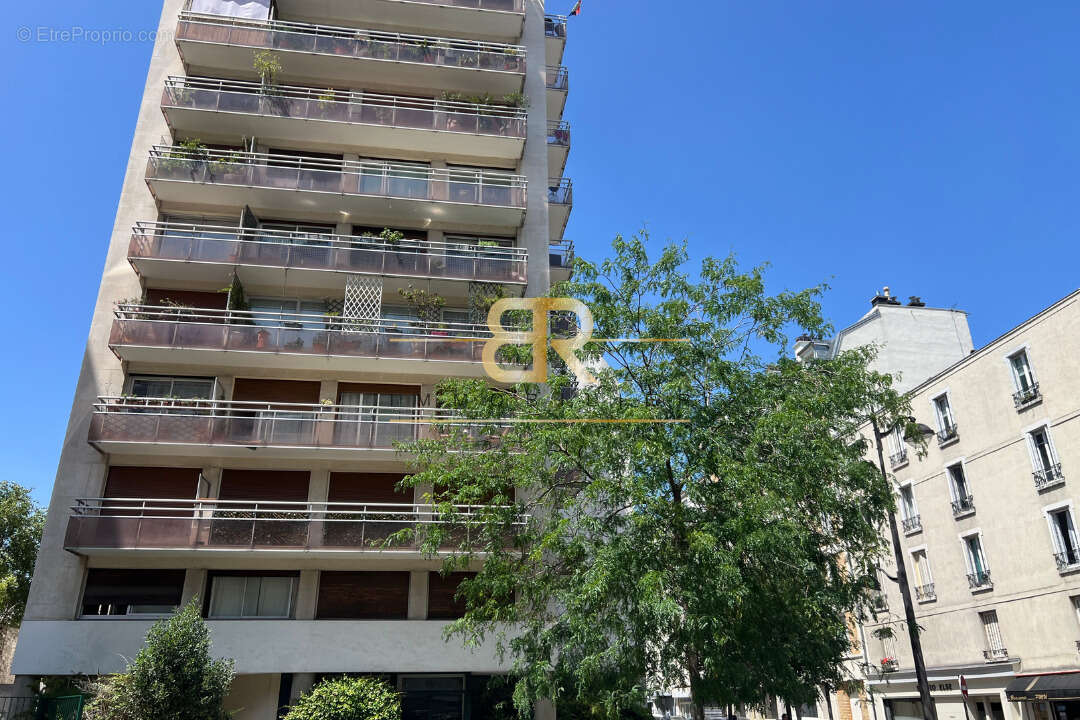 Appartement à PARIS-15E