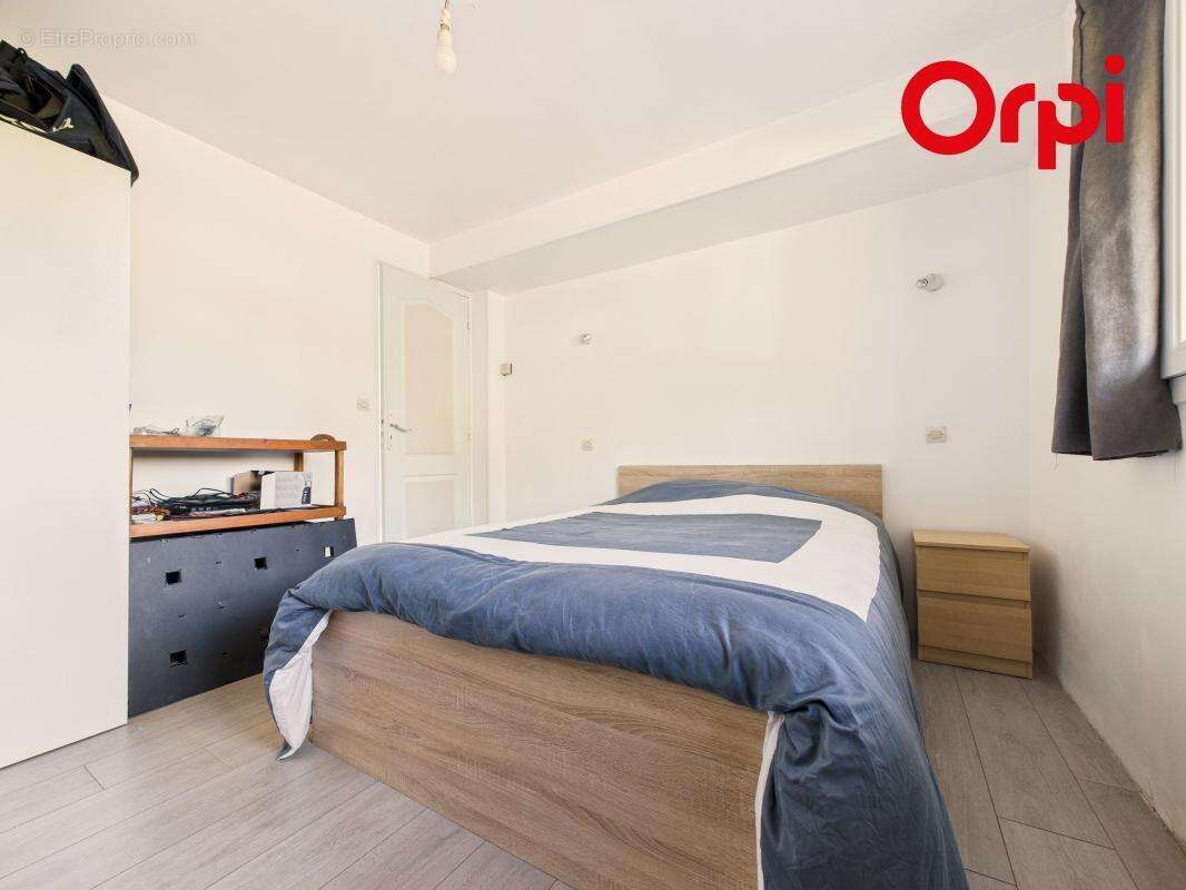 Maison à MONTREUIL-L&#039;ARGILLE