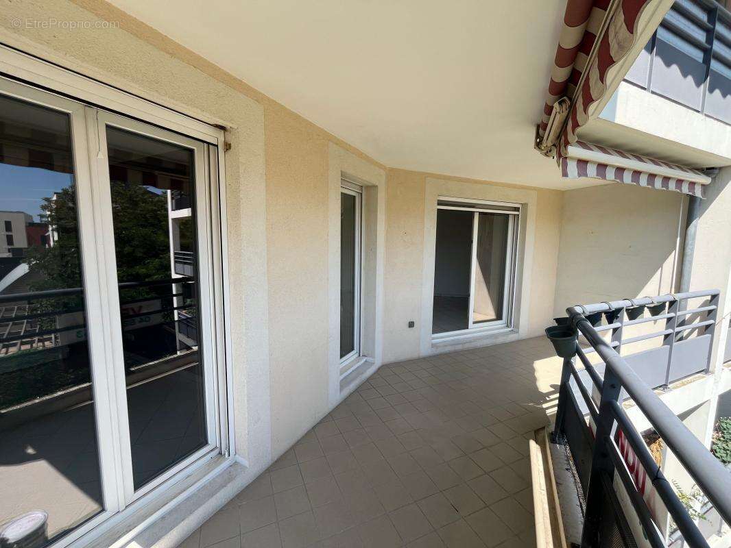 Appartement à PONT-DE-CHERUY