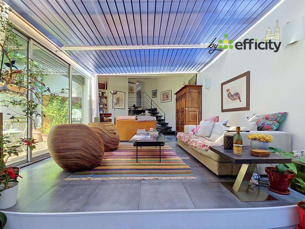 Maison à MARSEILLE-6E