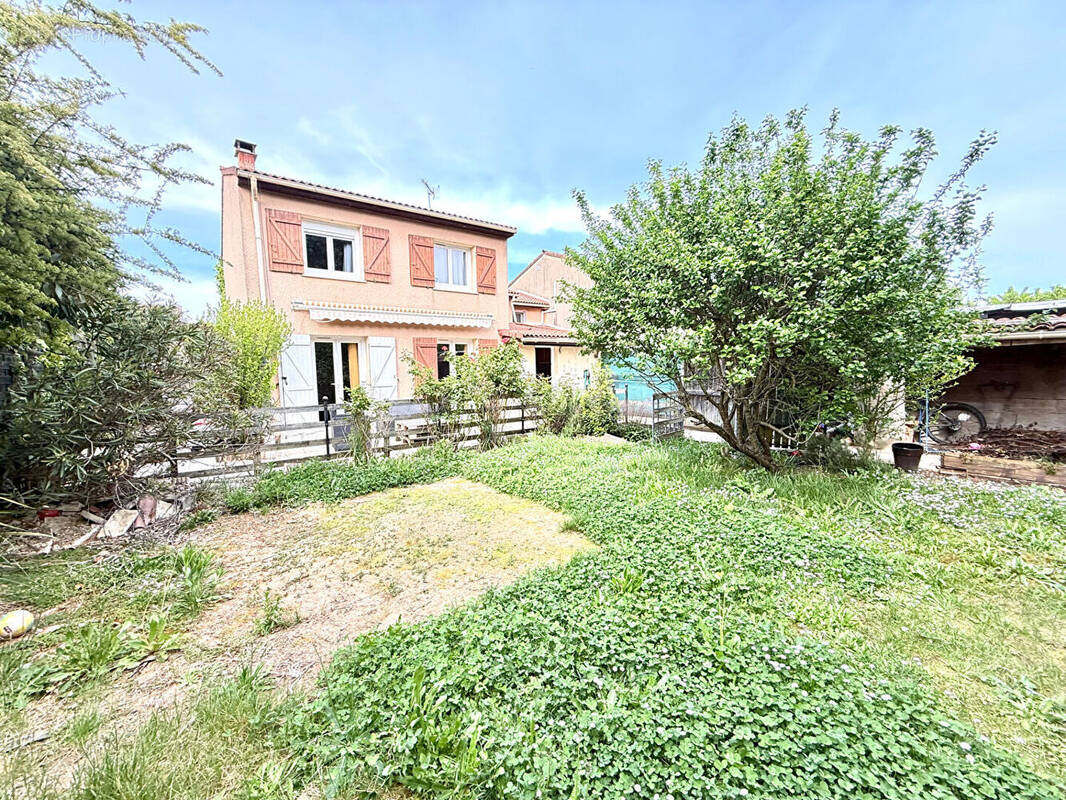 Maison à MEYZIEU