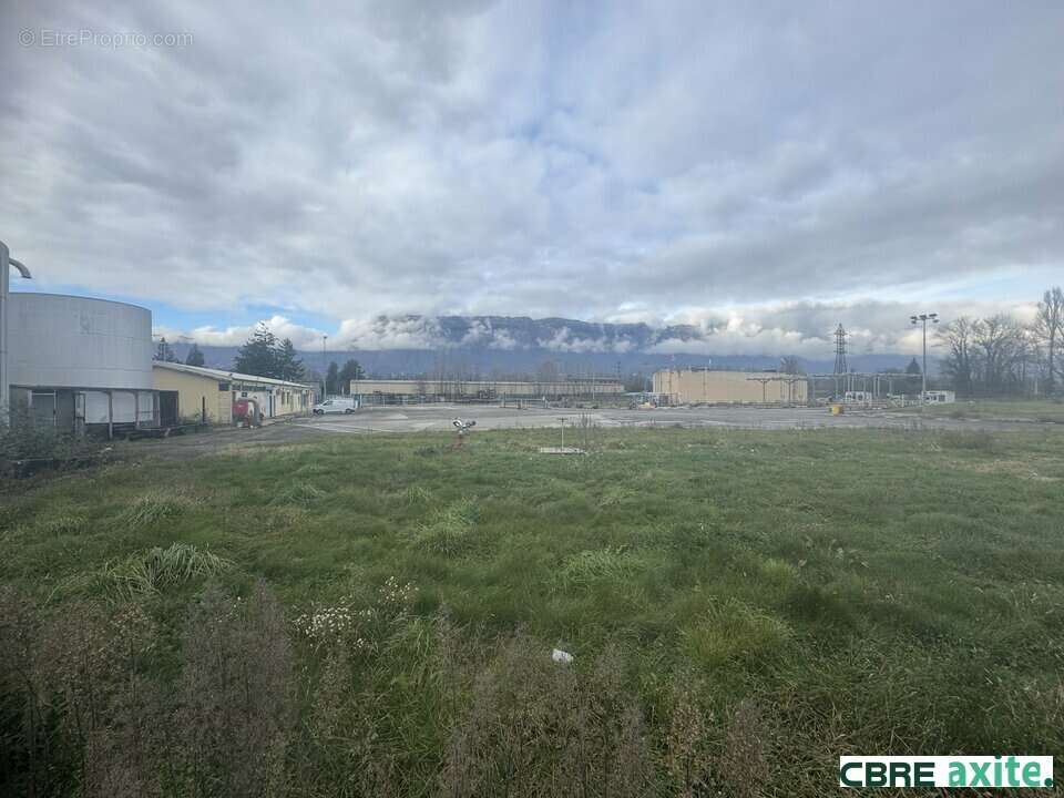 Terrain 30329 m² à Domene  - photo 3