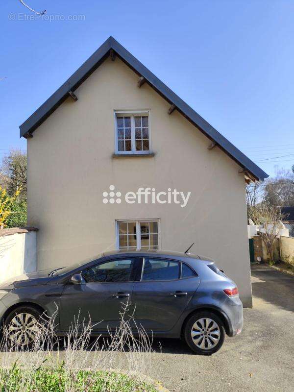 Maison à LEVES