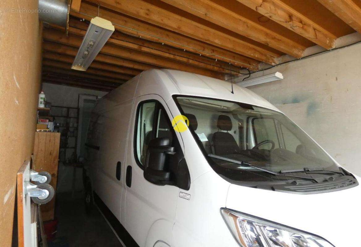 Commerce à AUBIGNY-SUR-NERE