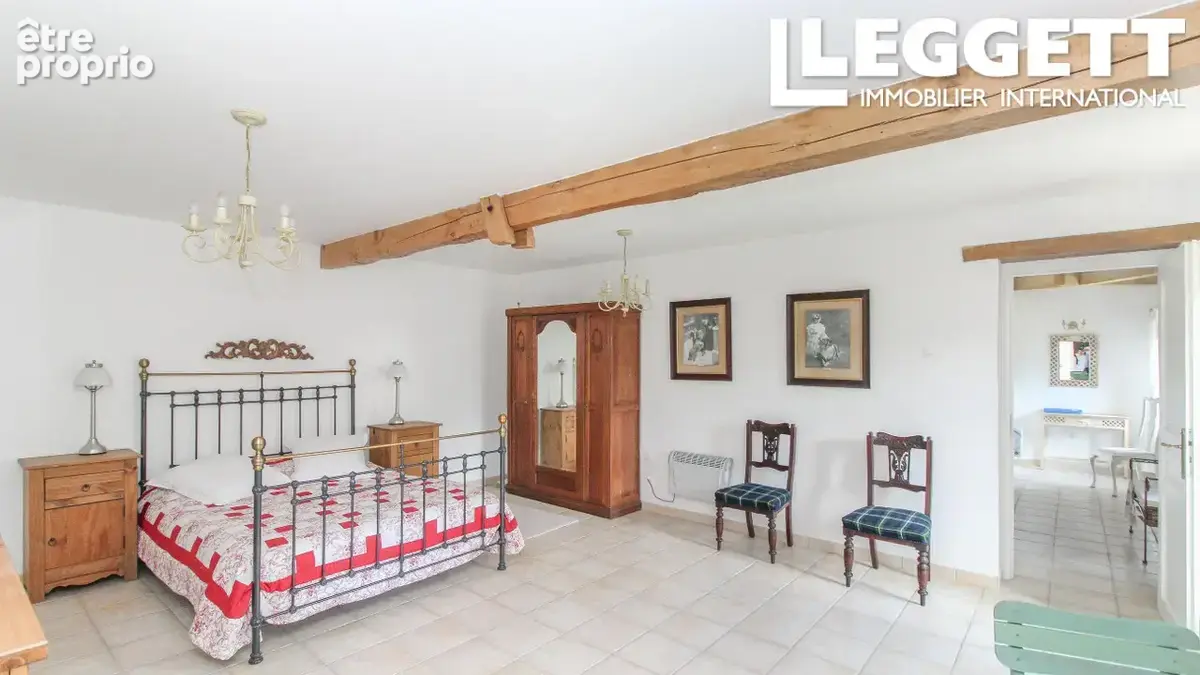 Grange transformée en 2 belles maisons de 2 chambres + appartement 1 chambre, juste à l’extérieur de Gourgé - photo 4