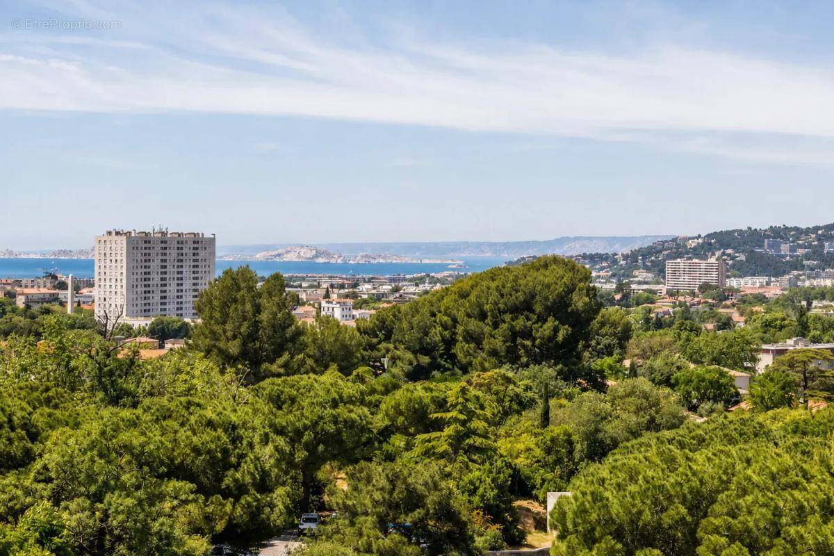 Appartement à MARSEILLE-9E