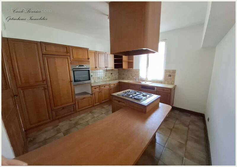 Appartement à LA NEUVEVILLE-SOUS-CHATENOIS