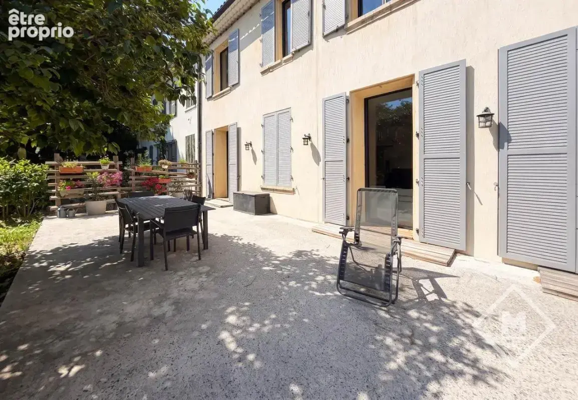 Ancien corps de ferme du XVIIᵉ siècle – 256 m² sur 5 000 m² de parc arboré - photo 5