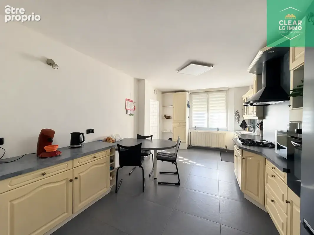 Spacieux appartement rénové avec garage - photo 12