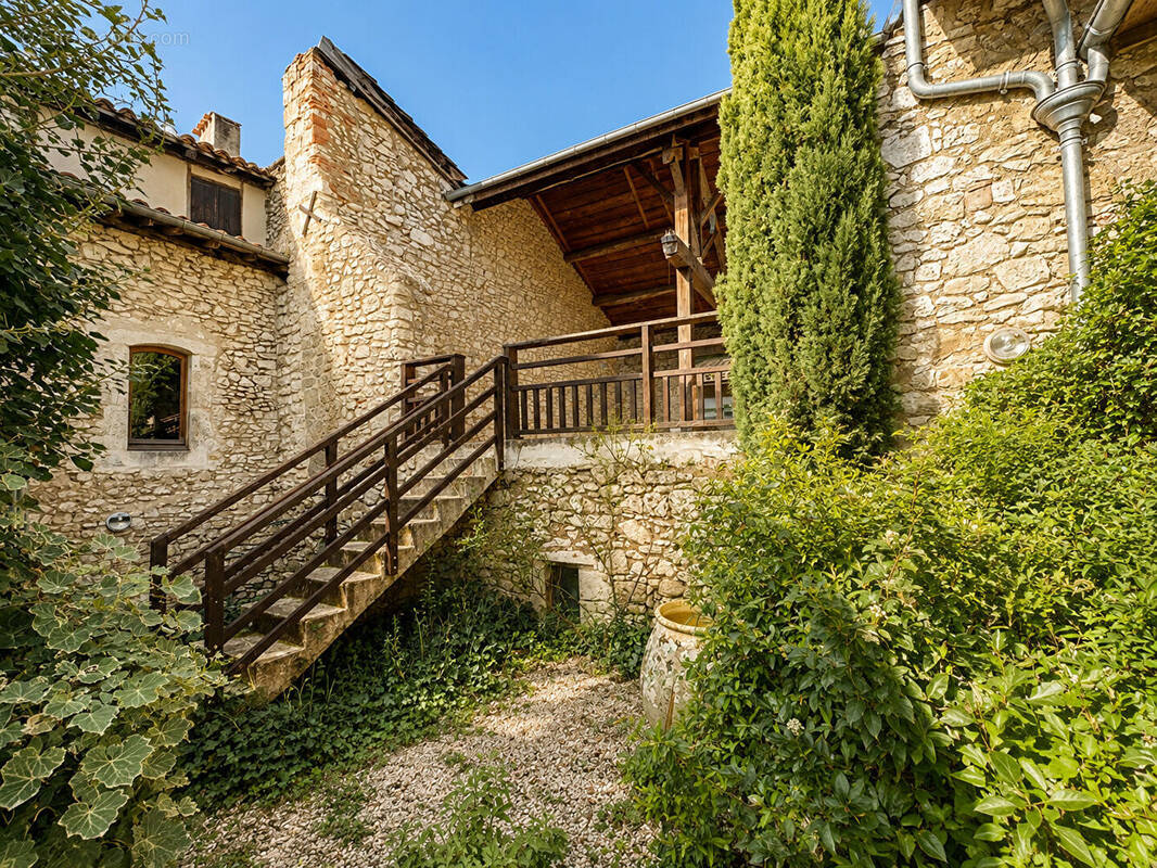 Maison à MAUVEZIN