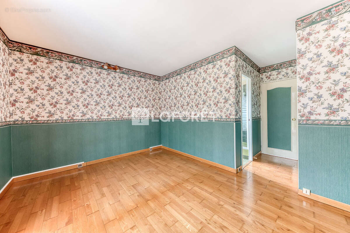 Maison à PONTAULT-COMBAULT