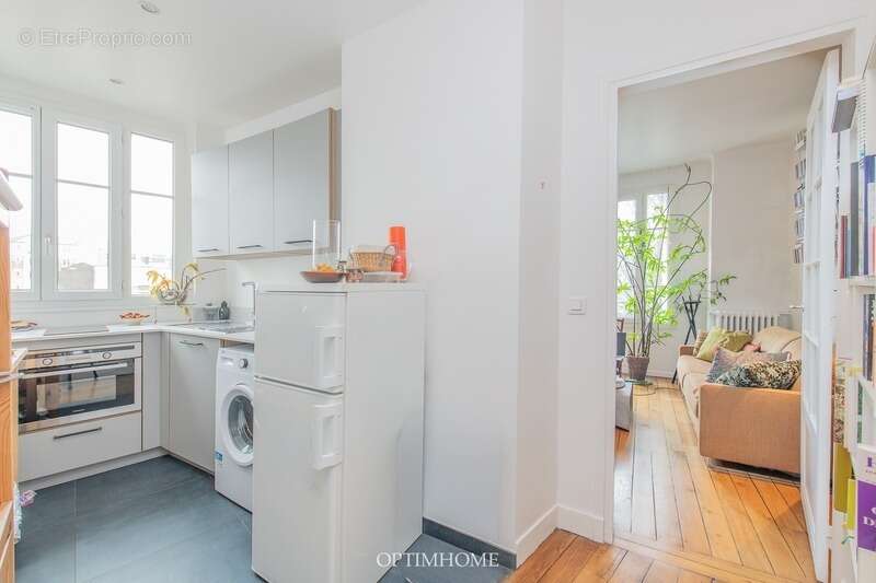 Appartement à LES LILAS