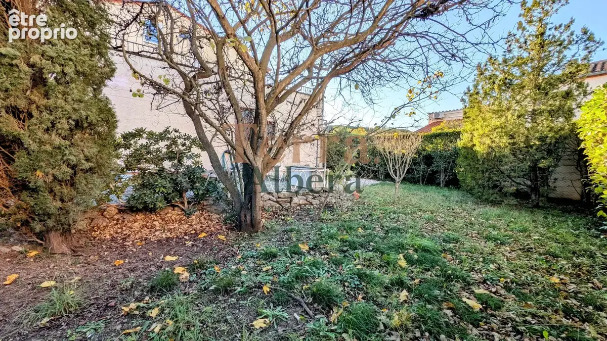 Saint-Genis-Des-Fontaines - Villa de 308 m2 avec 3 Appartements - photo 7