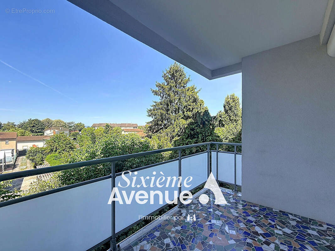Appartement Decines Charpieu 4 pièce(s) 80.10 m2 - photo 9