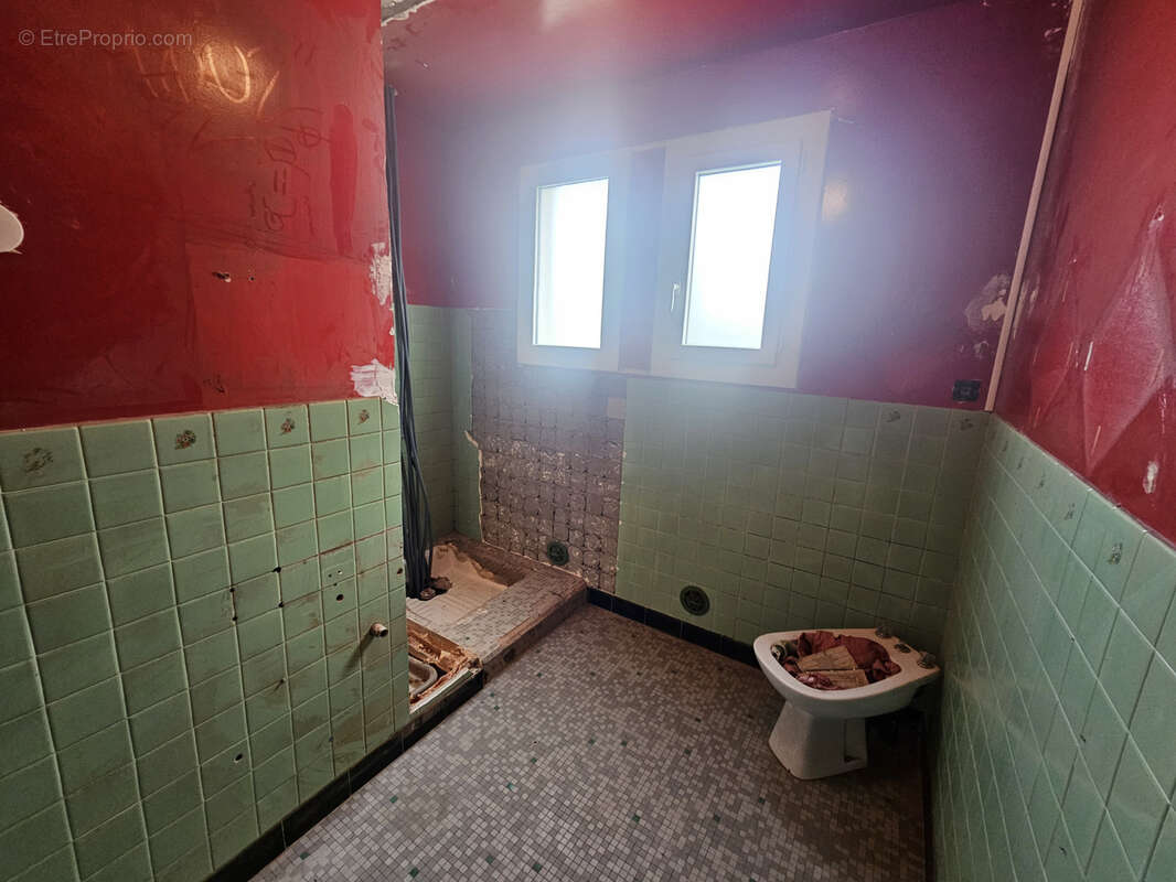 Maison à CHATEAUNEUF-LA-FORET