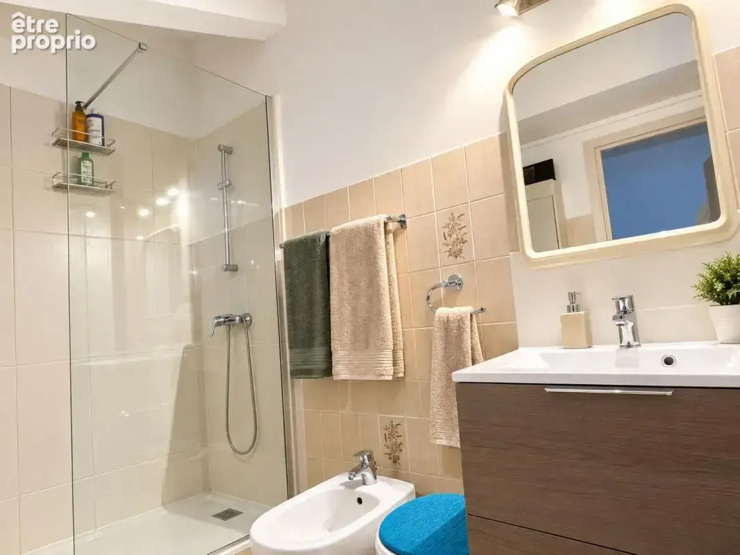 A vendre TOULON OUEST appartement T2 en duplex avec balcon, parking et cave - photo 7