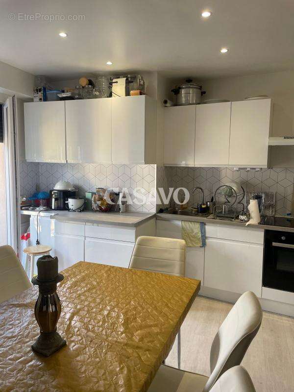 Appartement à VALLAURIS