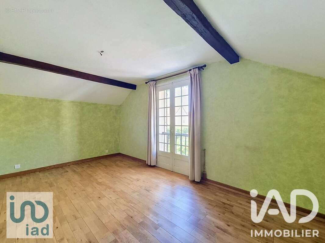 Maison 170 m² à Chevannes  - photo 7