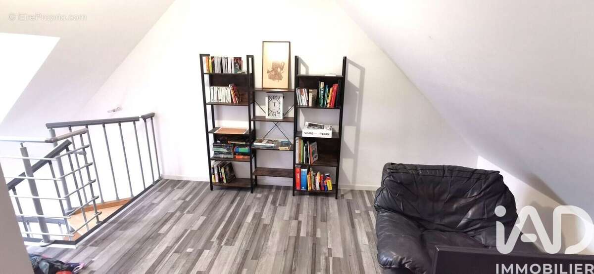 Photo 9