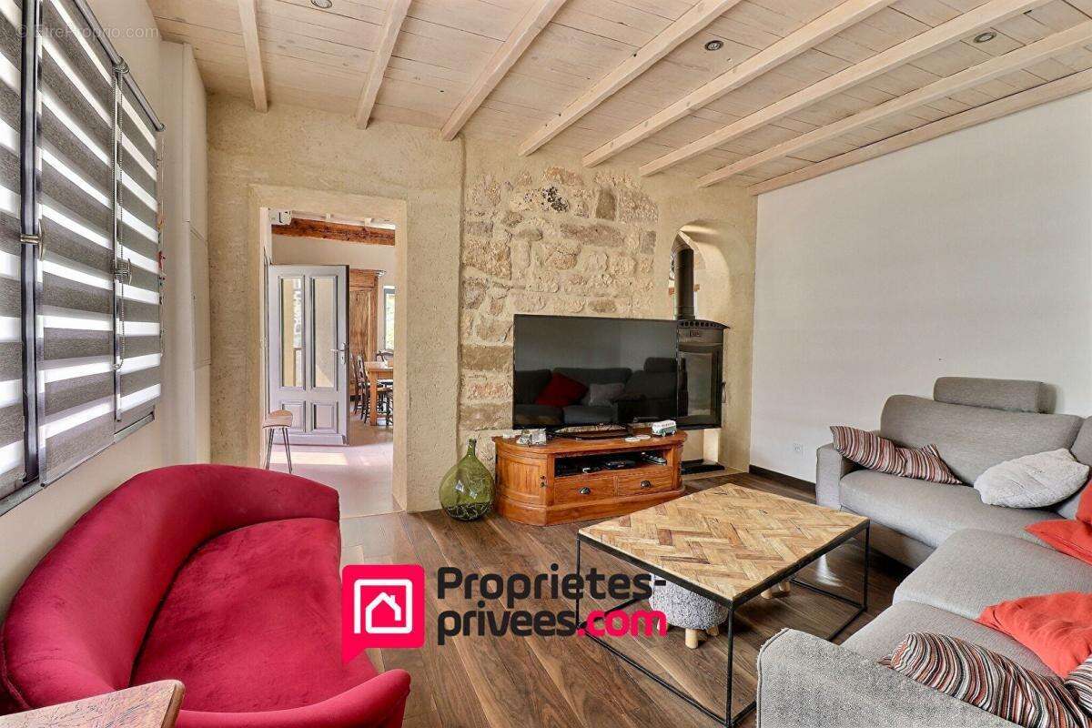 Proche Uzès, mas de village avec piscine - photo 13
