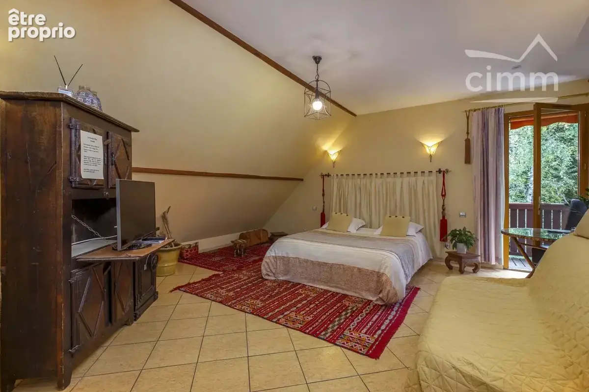 Propriété de charme 420m2 sur 1.6 ha de terrain dans un cadre champêtre sans voisinage - photo 16