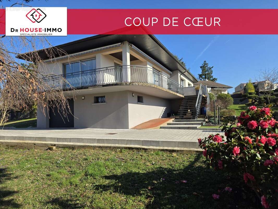 Maison à LA TOUR-DE-SALVAGNY
