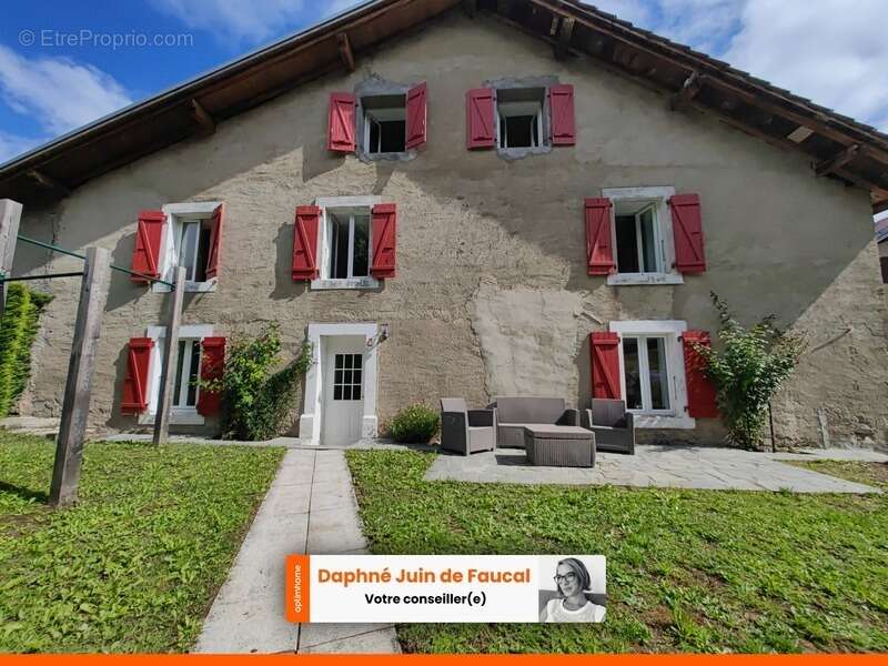 Maison à PERS-JUSSY