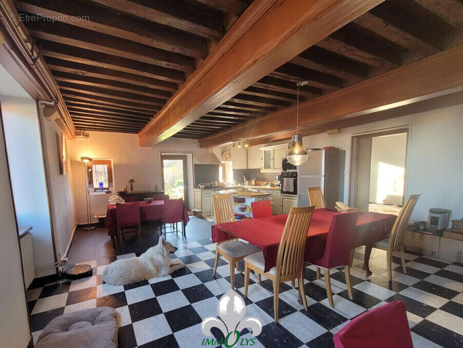 Maison à SENNECEY-LE-GRAND