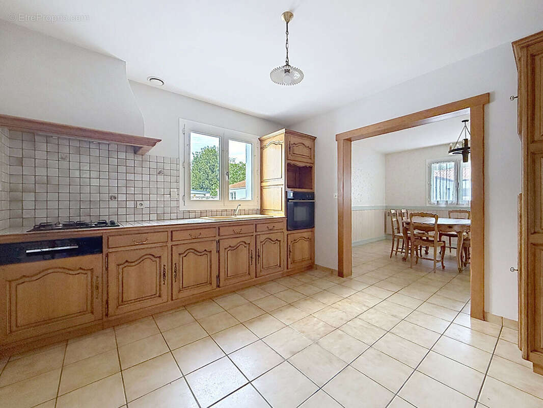 Maison traditionnelle 4 pièces à vendre à Challans - photo 9