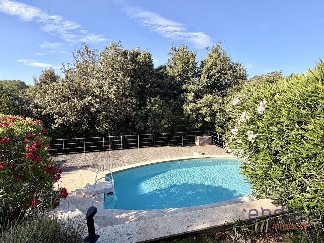 Lorgues villa t6 dependance piscine garage - photo 9