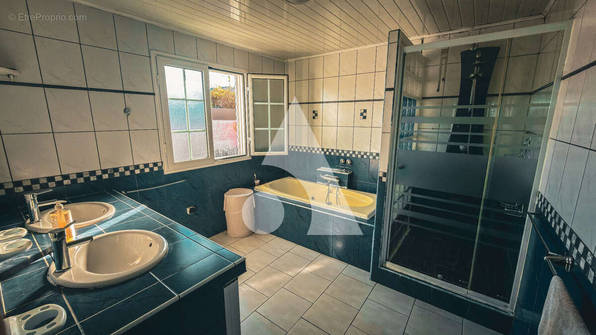 Villa de charme familiale et/ou investissement locatif - photo 4
