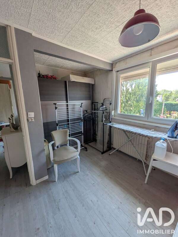 Photo 8
