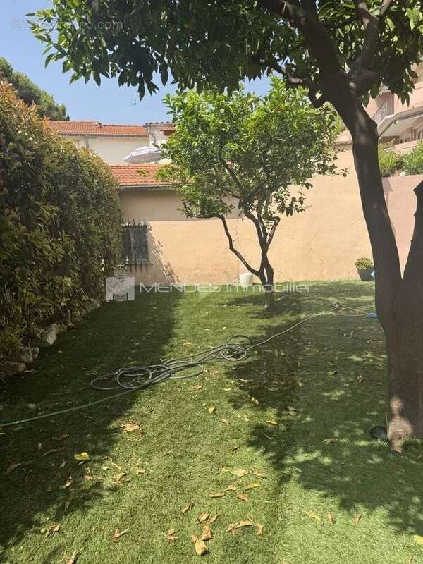 Appartement à ROQUEBRUNE-CAP-MARTIN