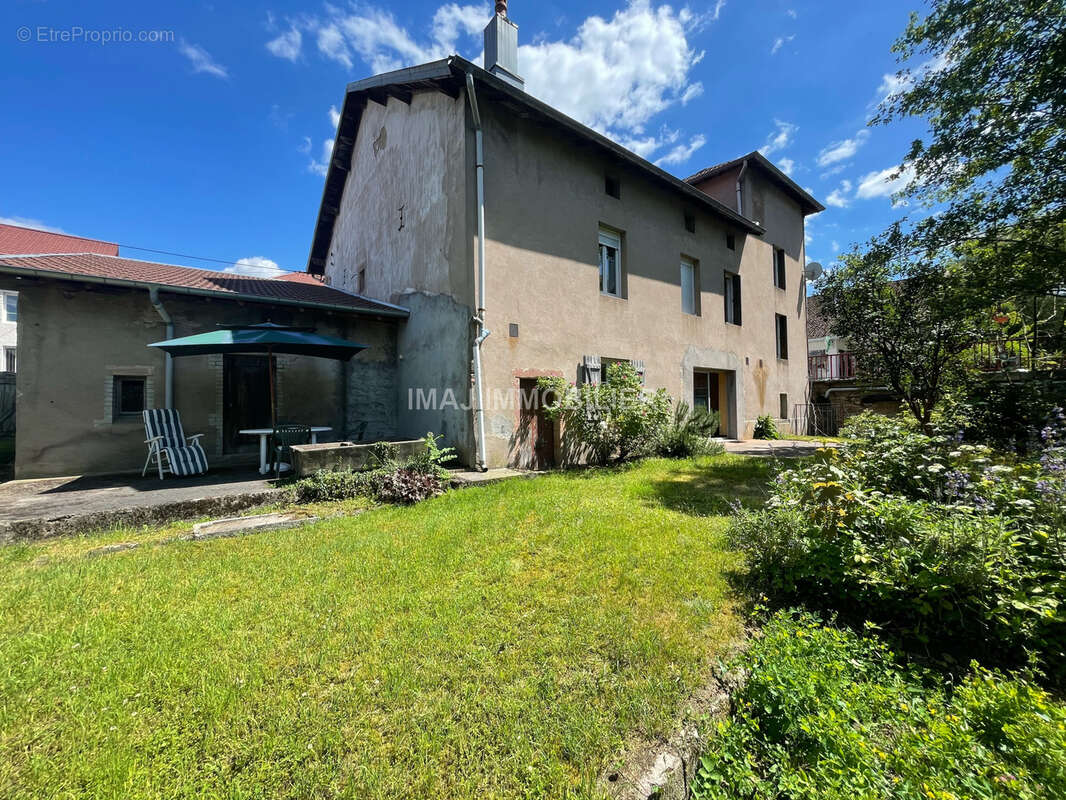Maison à DOCELLES