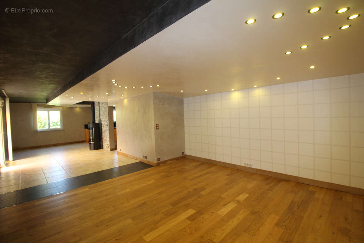 Maison à OBERMODERN-ZUTZENDORF
