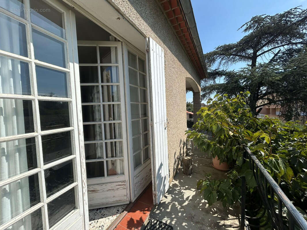 Maison à CUXAC-D&#039;AUDE