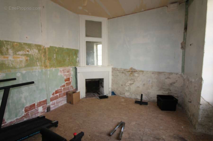 Maison à BRINON-SUR-SAULDRE