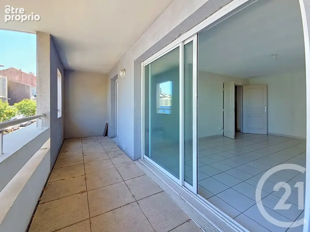 Appartement 3 pièces 65 m² à vendre à Sete (34200) - photo 2