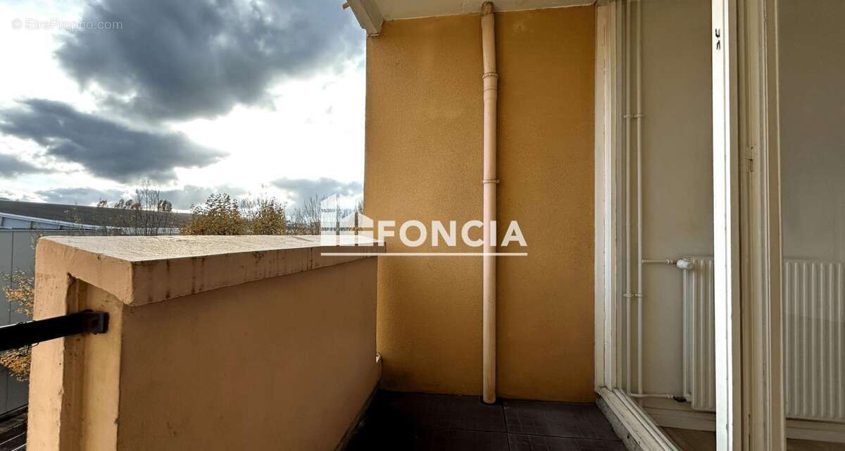 Appartement à CORBEIL-ESSONNES