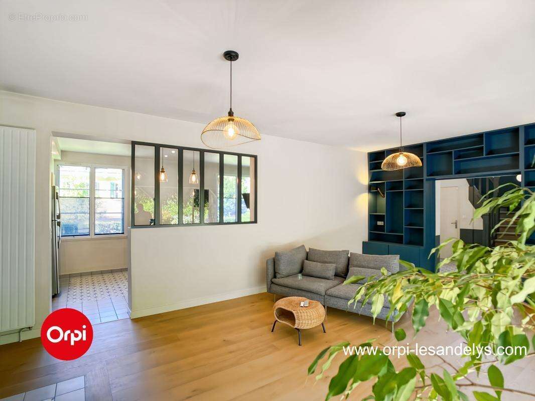 Maison de caractère entièrement rénovée - À Vendre 4 chambres - Bureau - Jardin - photo 10