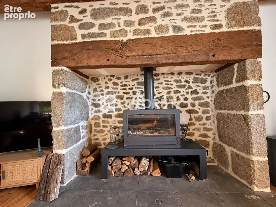 Maison  en pierre renovee avec grange - photo 6