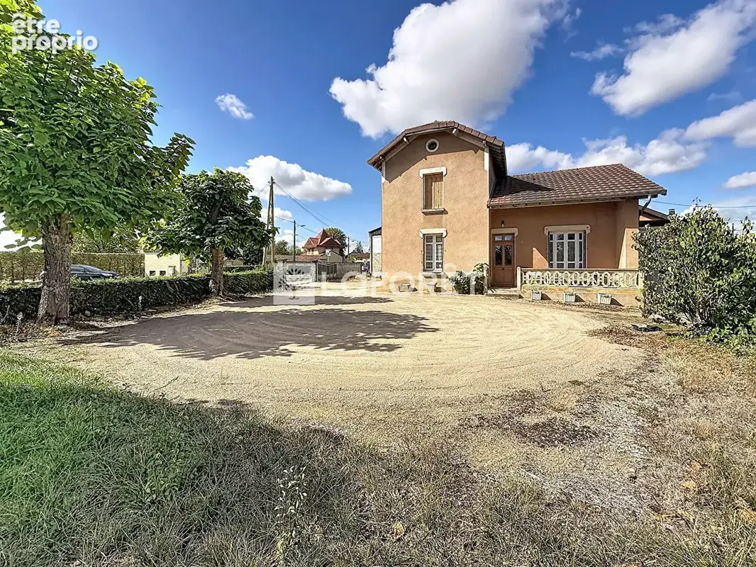 Photo Maison à Etrez au prix de 192 000€
