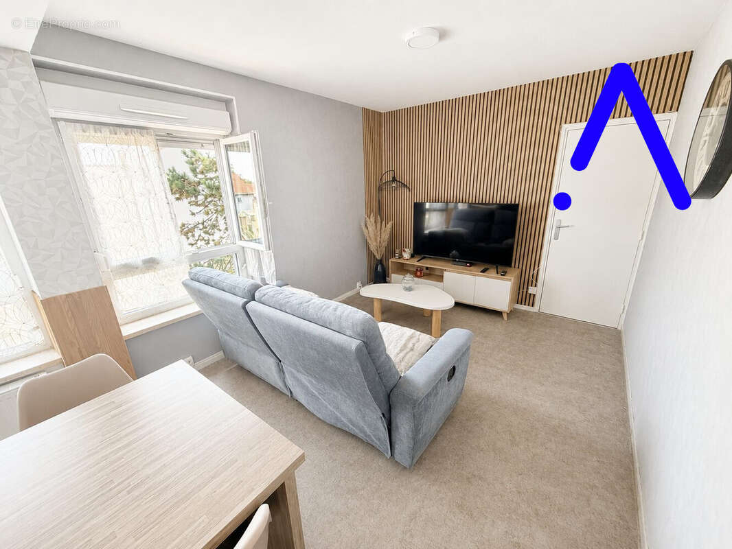 Appartement 82 m² à Luneville  - photo 2