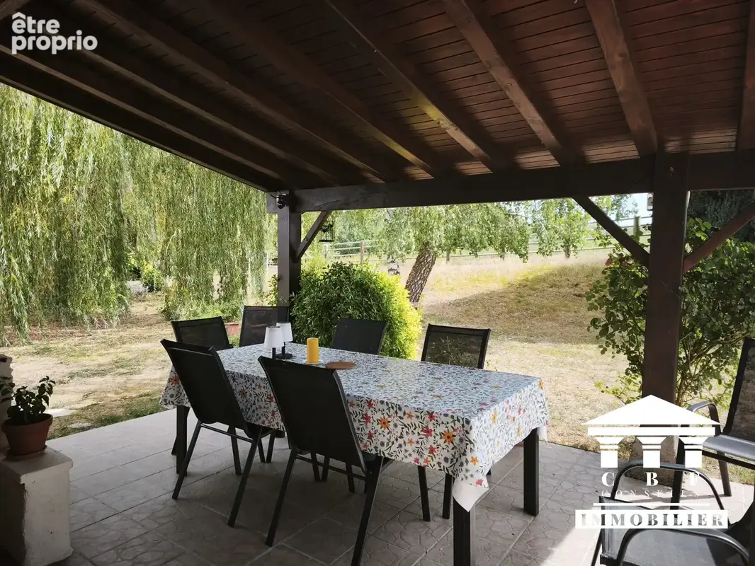 Maison 164 m² à L'abergement-Sainte-Colombe  - photo 7