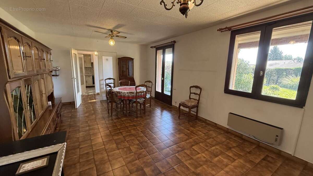 Maison à FIGANIERES